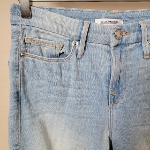 Good American Distressed Light Wash Good Legs Skinny Jeans - Picture 3 of 14